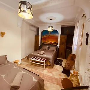 Habitación en casa particular & Sous Le Soleil Chez Jerome Et Pamela Africaine, Marrakesh